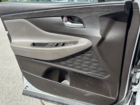 Used 2020 Hyundai Santa Fe SE image 17