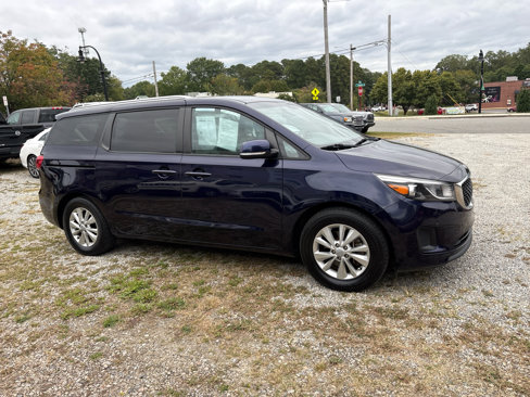 Used 2018 Kia Sedona LX w/ LX Essentials Premium Package image 5