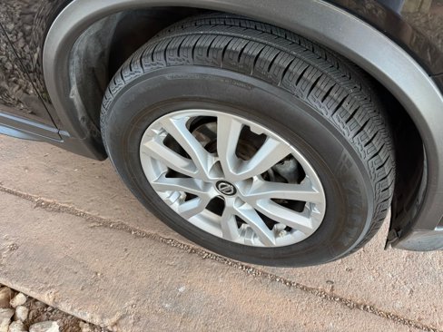 Used 2019 Nissan Rogue SV image 28
