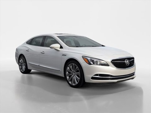 Used 2017 Buick LaCrosse Essence w/ Dynamic Driver Package image 2