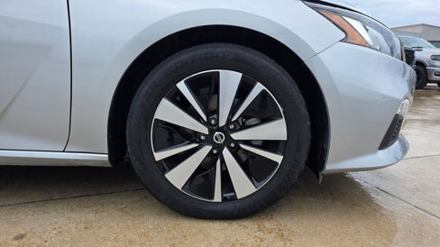 Used 2021 Nissan Altima 2.5 SV image 12