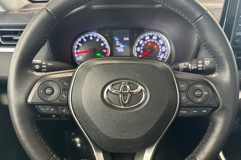 Certified 2022 Toyota RAV4 XLE image 34