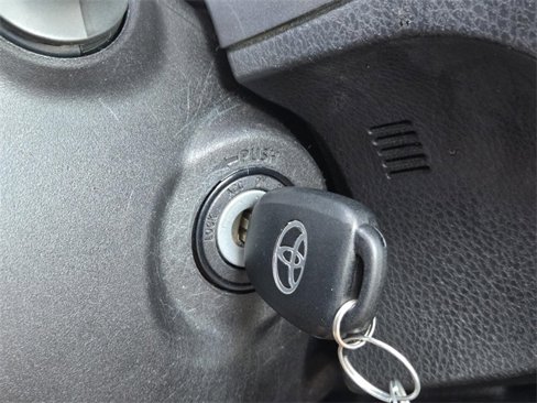 Used 2017 Toyota Corolla SE image 34