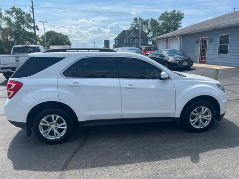 Used 2017 Chevrolet Equinox LT w/ Convenience Package image 2