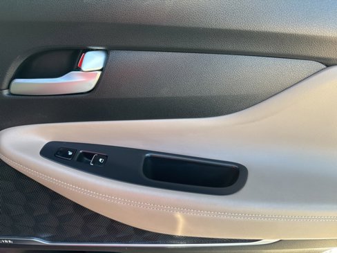 Used 2020 Hyundai Santa Fe Limited image 14