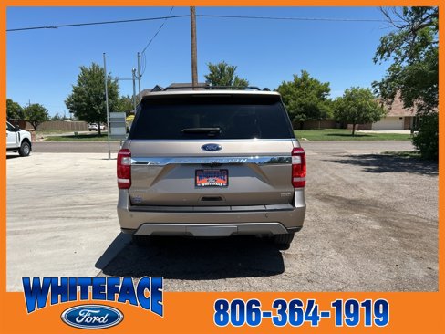Used 2020 Ford Expedition XLT w/ Equipment Group 202A image 5