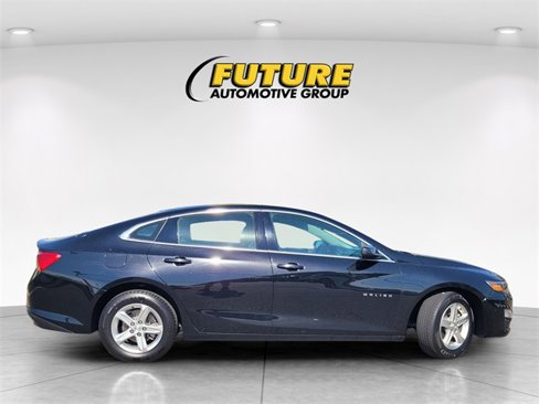 Used 2023 Chevrolet Malibu LT image 4