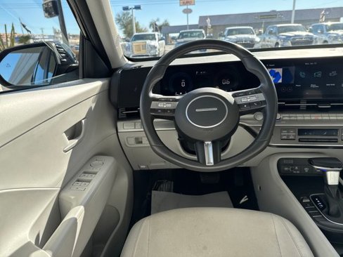Used 2024 Hyundai Kona SEL image 13
