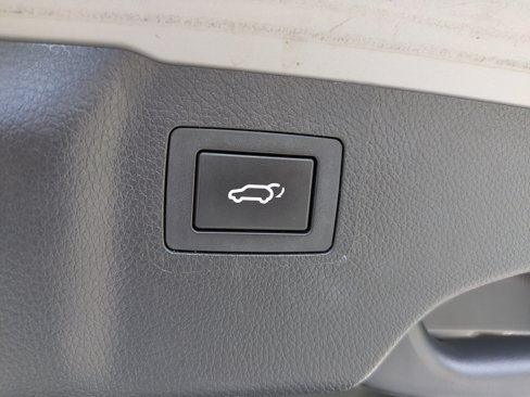 Used 2015 Hyundai Santa Fe Limited w/ Option Group 04 image 19