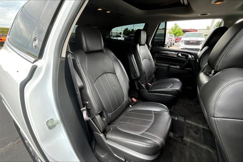 Used 2017 Buick Enclave Premium image 29