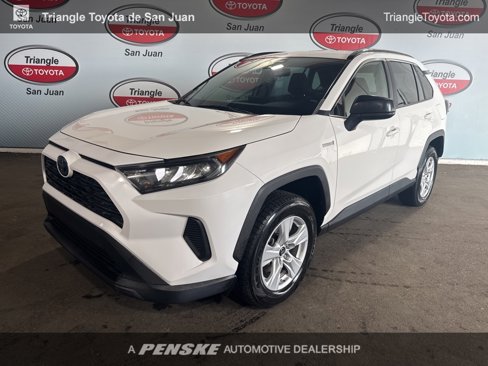 Used 2019 Toyota RAV4 LE image 1