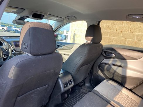 Used 2021 Chevrolet Equinox LT image 11