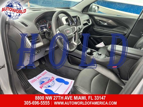 Used 2023 GMC Terrain SLT image 13