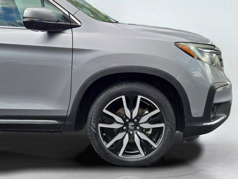Used 2020 Honda Pilot Touring image 11
