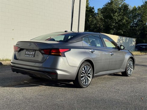 Used 2024 Nissan Altima 2.5 SV image 21