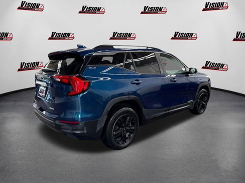 Used 2021 GMC Terrain SLE w/ Driver Convenience Package image 5
