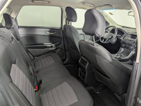 Used 2018 Ford Edge SE image 27