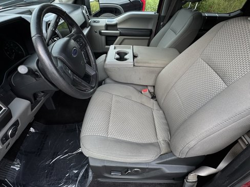 Used 2016 Ford F150 XLT w/ Equipment Group 302A Luxury image 4