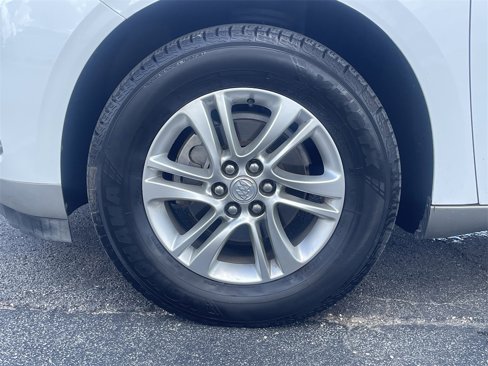 Used 2020 Buick Enclave Essence image 10