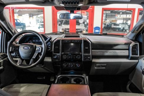 Used 2020 Ford F250 XLT w/ XLT Premium Package image 14