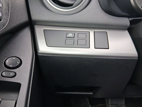 Used 2013 MAZDA MAZDA3 i SV image 28