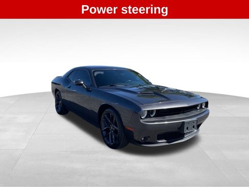Used 2021 Dodge Challenger SXT w/ Blacktop Package image 8