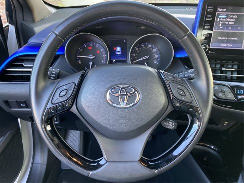 Used 2021 Toyota C-HR XLE image 21