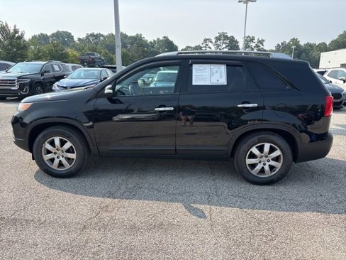Used 2012 Kia Sorento LX w/ Convenience Pkg image 8