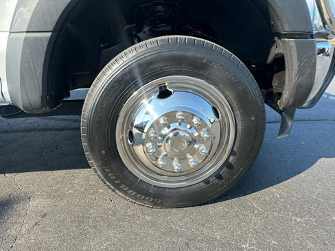 Used 2017 Ford F550 4x4 Crew Cab Super Duty image 16