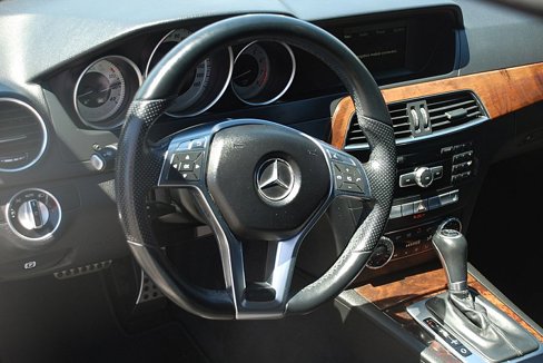 Used 2014 Mercedes-Benz C 250 Sedan image 11