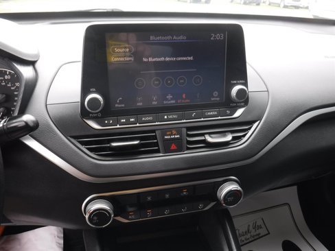 Used 2022 Nissan Altima 2.5 SV image 15