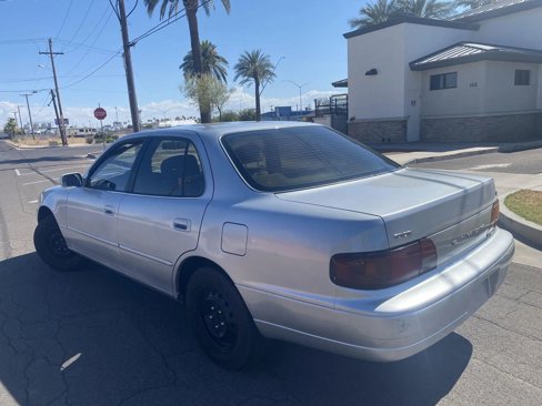 Used 1996 Toyota Camry DX image 10