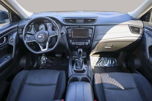 Used 2018 Nissan Rogue SV image 16