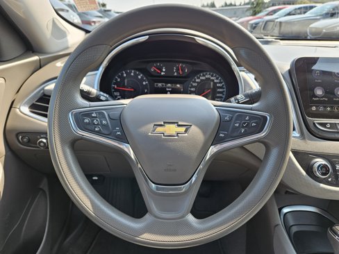 Used 2020 Chevrolet Malibu LT image 16