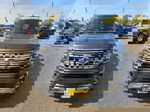 Used 2021 Ford Expedition Max Limited image 3