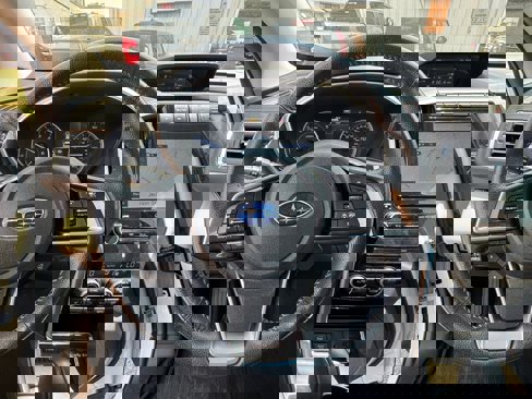 Used 2021 Subaru Ascent Limited w/ Technology Package image 12