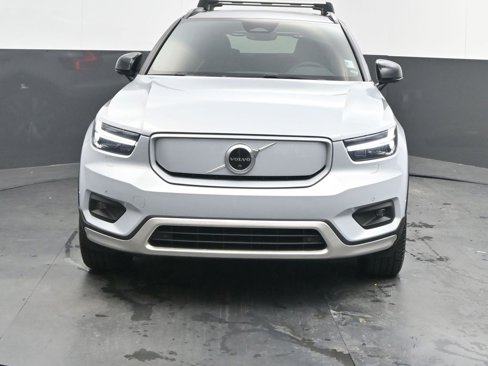 Certified 2022 Volvo XC40 P8 Recharge Ultimate image 2