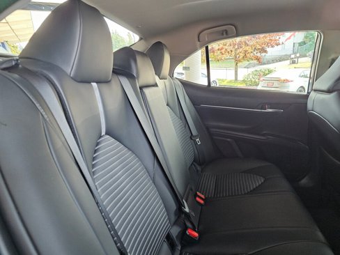 Used 2024 Toyota Camry SE w/ Cold Weather Package image 13