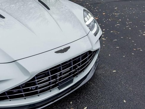 New 2025 Aston Martin V8 Vantage Coupe image 8