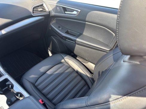 Used 2022 Ford Edge SEL w/ Convenience Package image 15