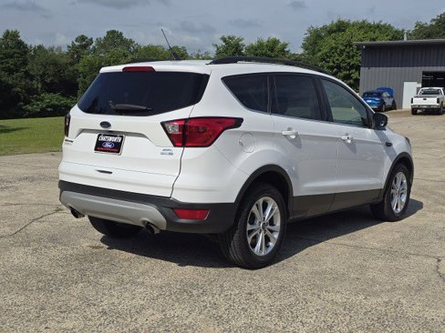 Used 2019 Ford Escape SEL image 3