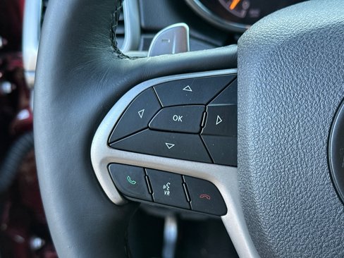 Used 2017 Jeep Grand Cherokee Altitude image 27