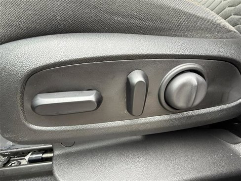 Used 2020 Chevrolet Equinox LT image 15
