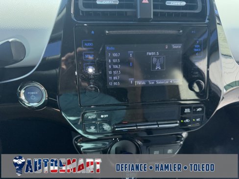 Used 2019 Toyota Prius L Eco image 20