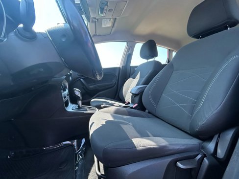 Used 2015 Ford Fiesta SE image 10