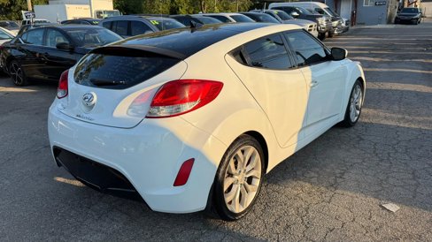 Used 2015 Hyundai Veloster w/ Option Group 02 image 5