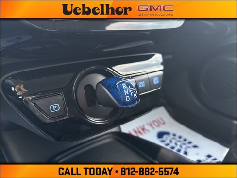 Used 2021 Toyota Prius LE image 30