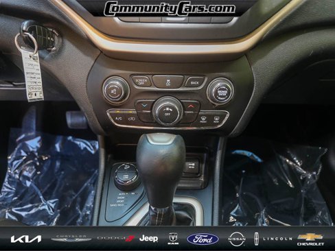 Used 2014 Jeep Cherokee Latitude image 18