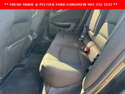 Used 2017 Chevrolet Malibu LT image 7