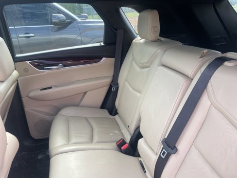 Used 2017 Cadillac XT5 Luxury w/ Driver Awareness Package image 12